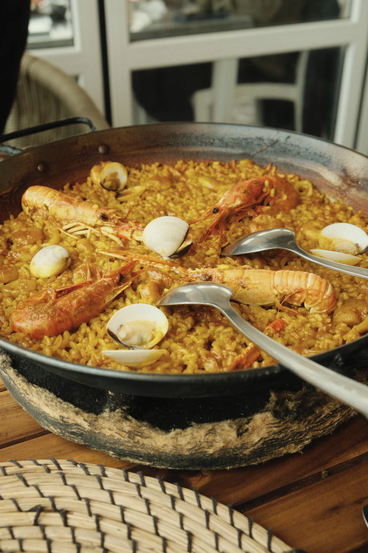 Arroz de marisco en paellera
